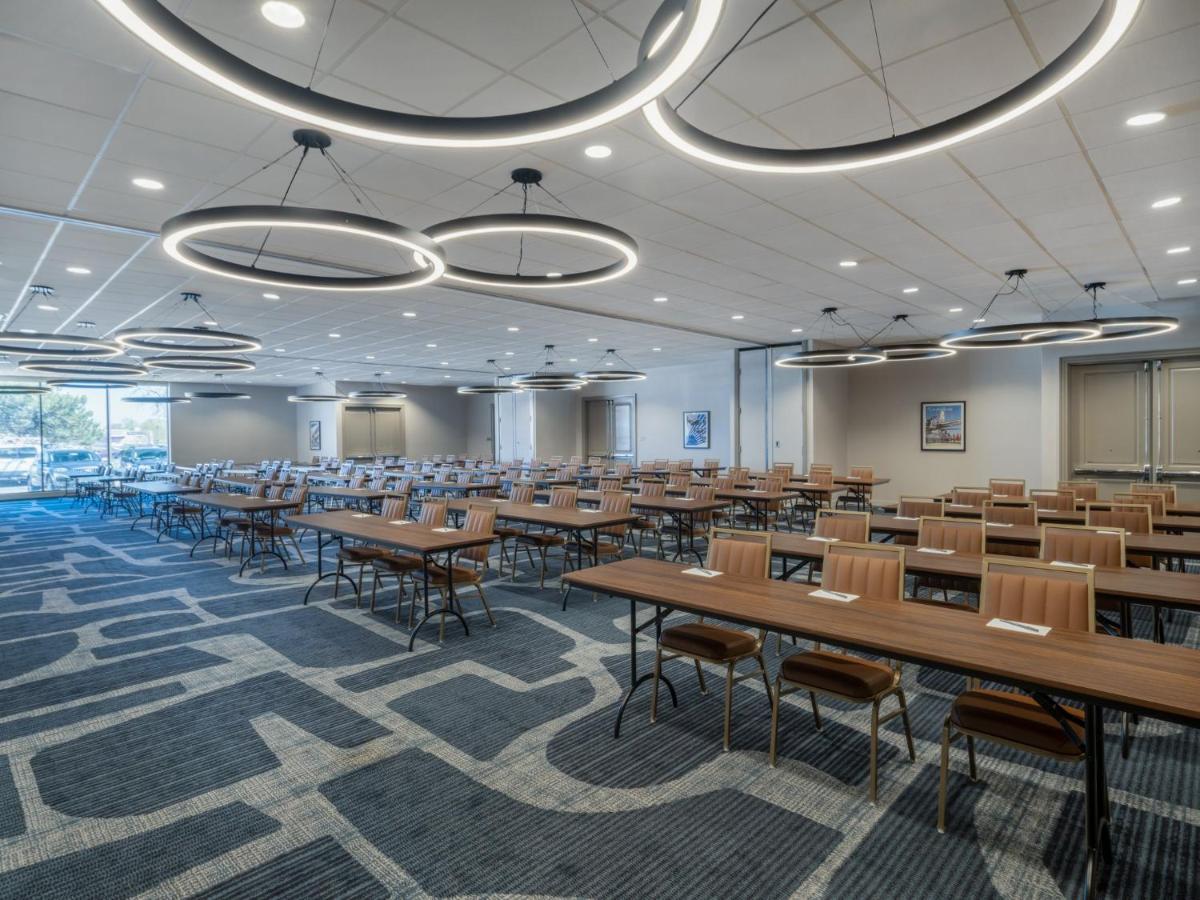 Holiday Inn Chicago O'Hare - Rosemont By Ihg Exterior photo